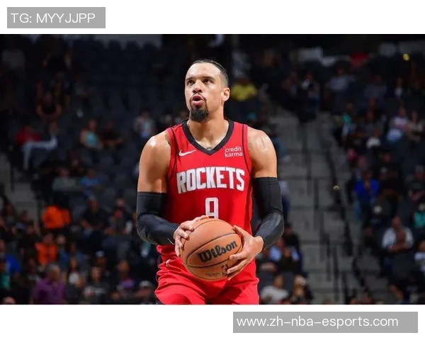 狄龙半场表现惊艳15投6中三分球8投2中独揽全队最高16分并贡献2次抢断